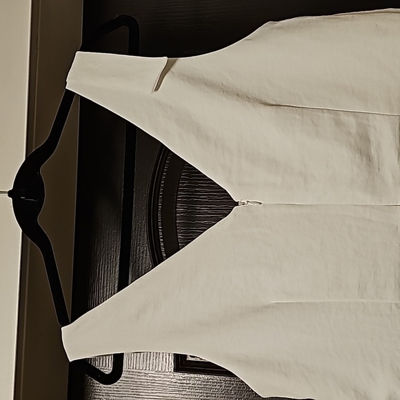 RW&CO White Crepe Jumpsuit - Picture 5 of 10